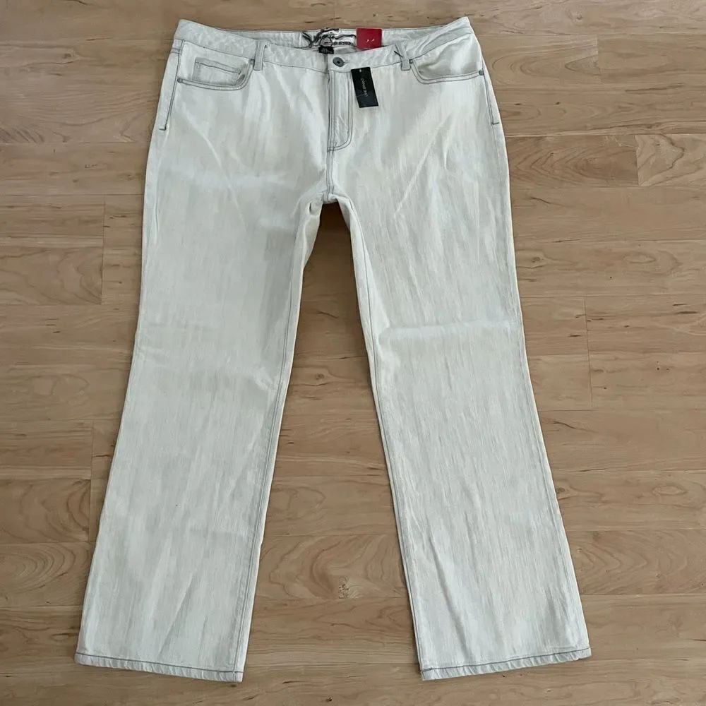 NWT 24 Lane Bryant Venezia Supreme Stretch Jeans